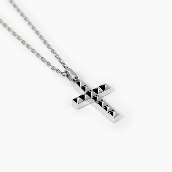 Collana con croce borchiata ANTICONFORMISTA