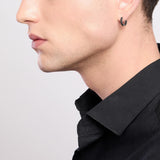 Orecchino a cerchio in argento con zirconi neri MONOMANIA - Gioielleria Fondente