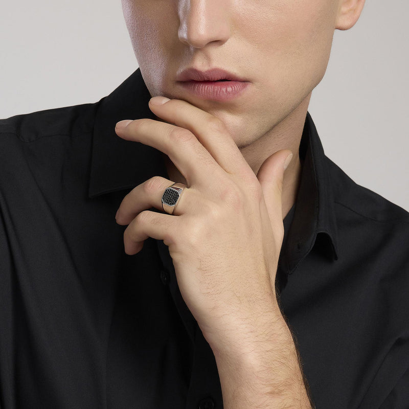 Anello uomo in argento con zirconi neri Primo Capitano