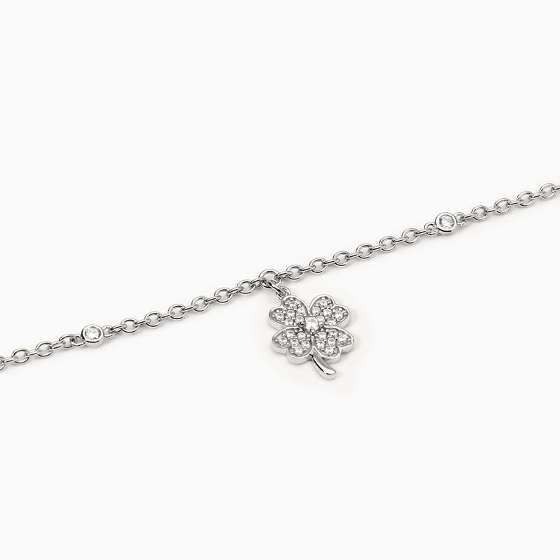 Bracciale in argento con catena e quadrifoglio BUONA FORTUNA