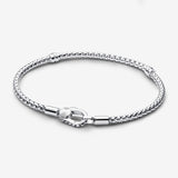 Bracciale Maglia Geometrica con Chiusura a Moschettone