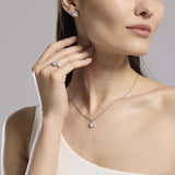 Orecchini a lobo con zirconi Cool or Rétro?