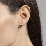 Orecchini a lobo con zirconi e smeraldo sintetico Cool or Rétro?