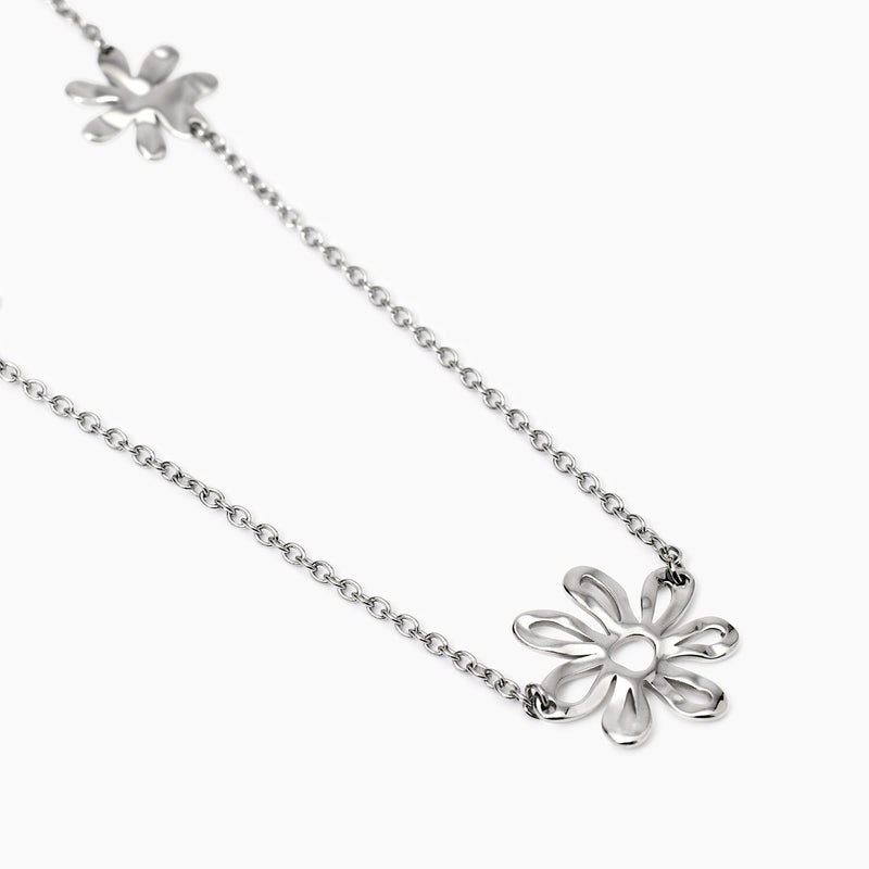 Girocollo con fiori effetto martellato Style 16