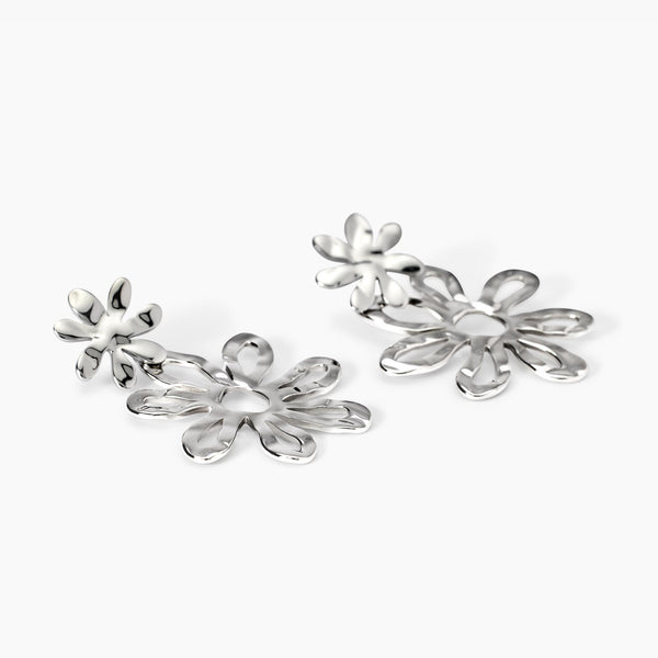 Orecchini pendenti con fiori effetto martellato Style 16