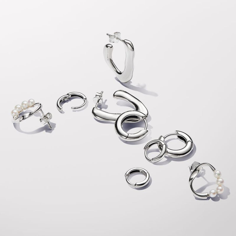 Orecchini Linea Sinuosa Circolare con Perle d'Acqua Dolce Coltivate