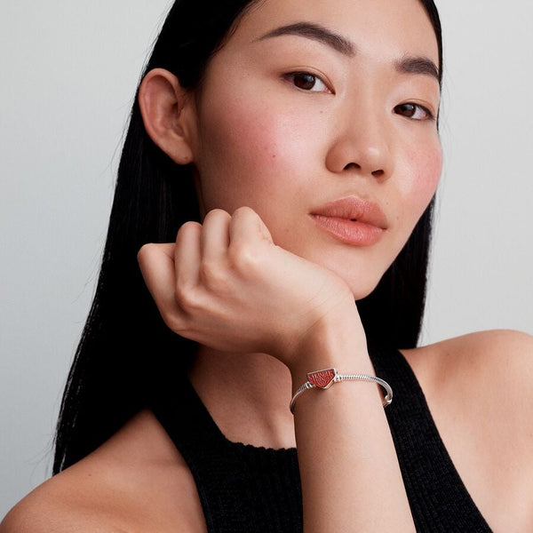 Stranger Things, Bracciale con Logo