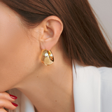 Orecchini a Cerchio Martellati Design Graduato