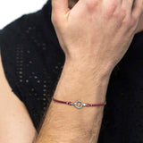 Bracciale cordino con moschettone ad anello centrale