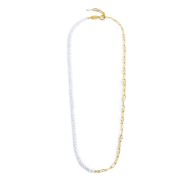 Collana catena figaro e catena con perle bianche irregolari