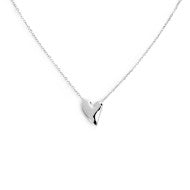 Collana con cuore irregolare centrale