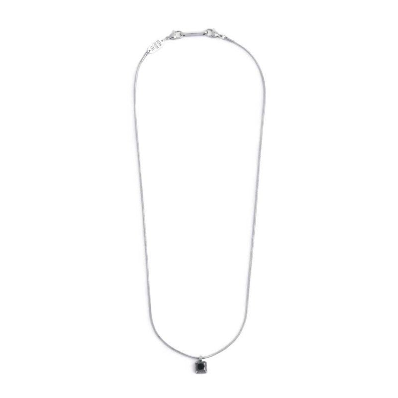 Collana con zircone nero quadrato