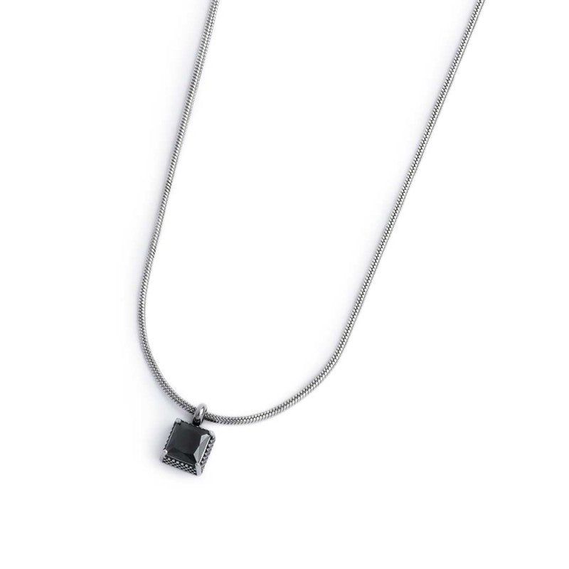 Collana con zircone nero quadrato