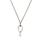 Collana cordino con pendente a forma organica con perla