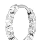Orecchino a cerchio ritorto 1,5 cm trama diamantata