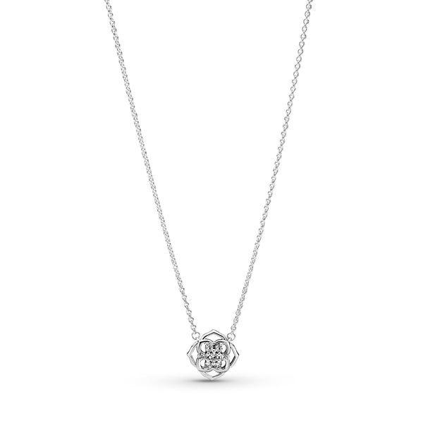 399370c01 Collier Petali di rosa