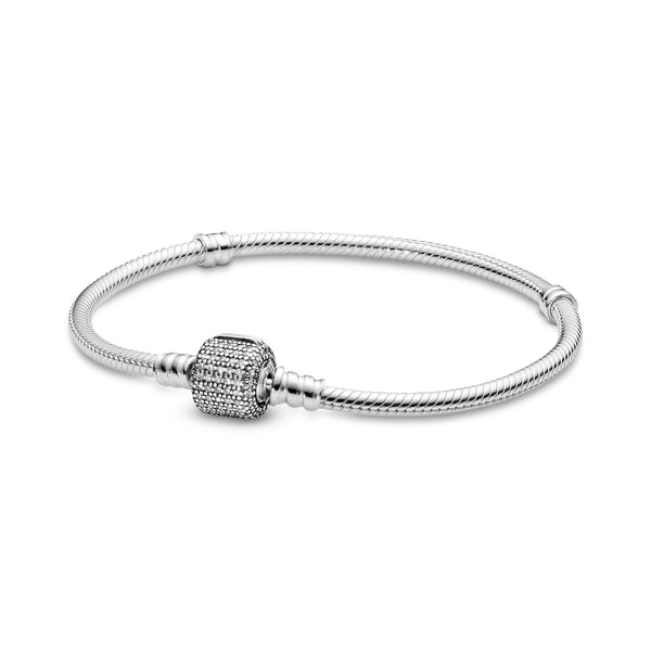 590723cz Bracciale Pandora Moments con maglia snake e chiusura con pavé scintillante