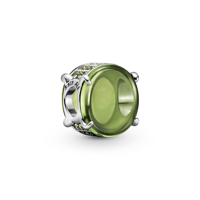 799309c02 Charm con pietra cabochon ovale verde