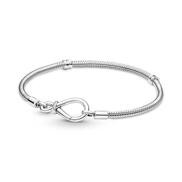 590792c00 Bracciale con Chiusura a Nodo Infinito
