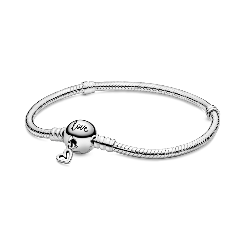 598698c00 Bracciale Pandora Moments con maglia snake e chiusura con cuore pendente