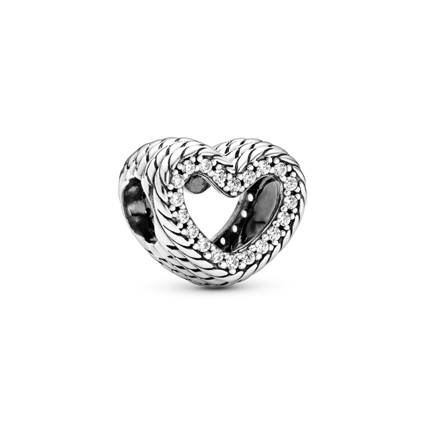 799100c01 Charm a cuore aperto con maglia snake