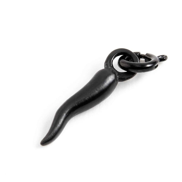 33ch0027nst Charm corno nero